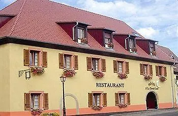 ホテル Relais D'issenheim Table D'hotes Issenheim
