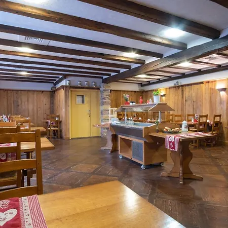 Relais D'issenheim Table D'hotes 3* Issenheim